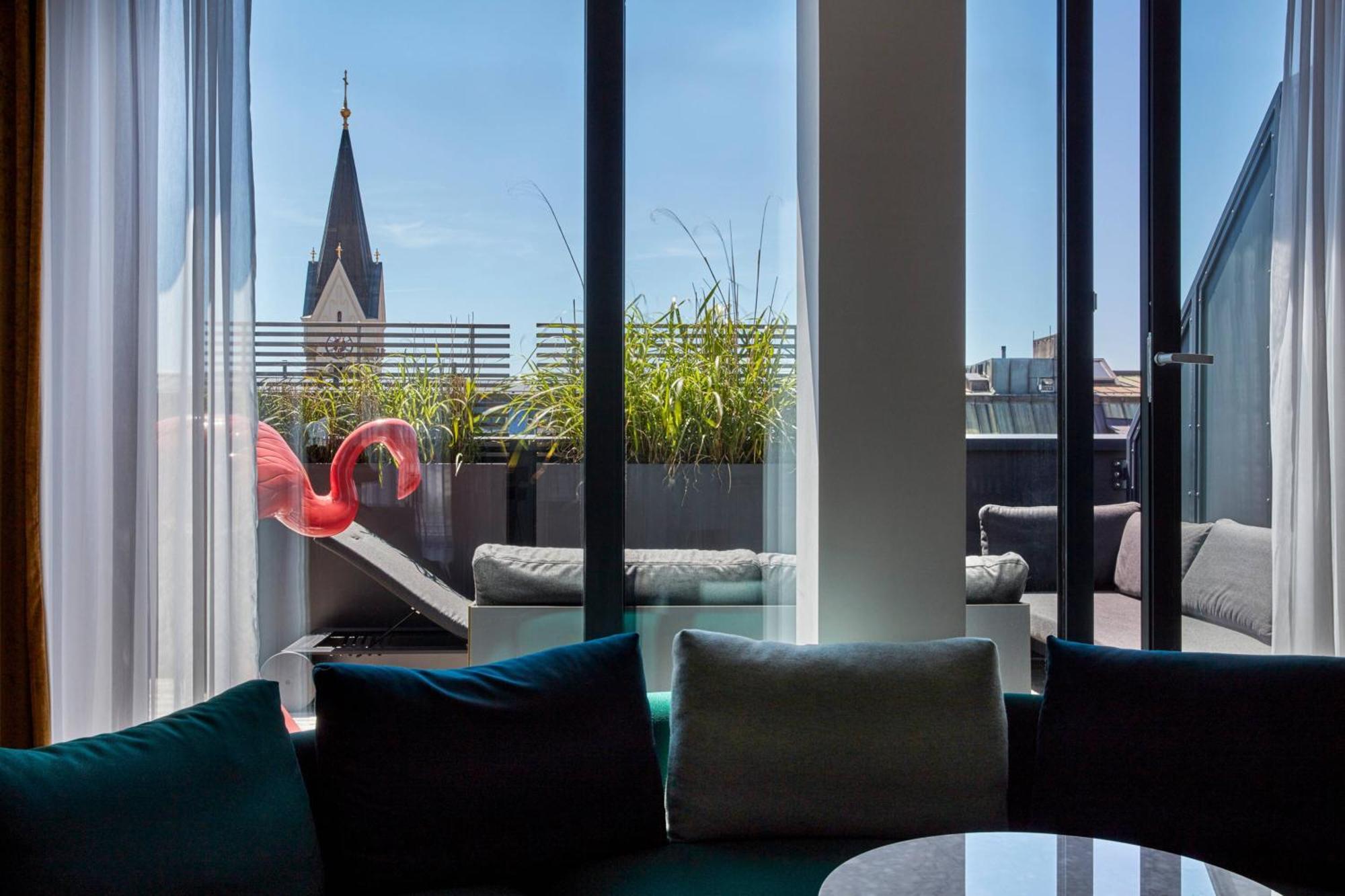 Roomers Munich, Autograph Collection Екстериор снимка The View from the Penthouse